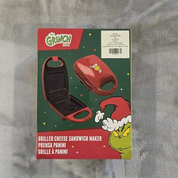 Brand New Dr. Seuss The Grinch Grilled Cheese Sandwich Maker - Picture 3 of 8